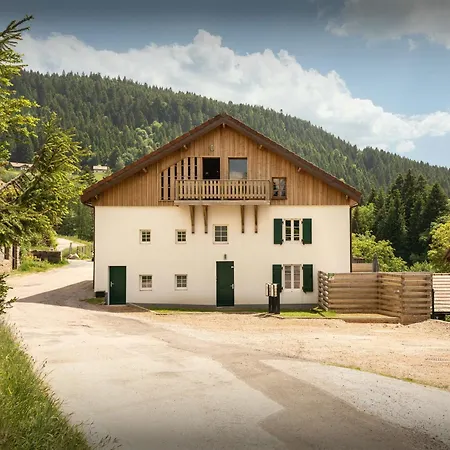 Le Refuge De Lucien - Ovo Network
